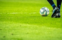 曼城2-1阿森纳 英超足球比分
